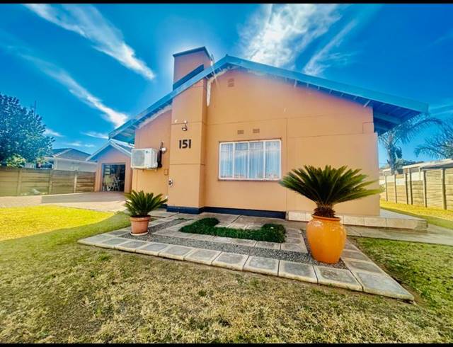 3 BEDROOM HOUSE FOR SALE IN VANDERBIJLPARK SE 1